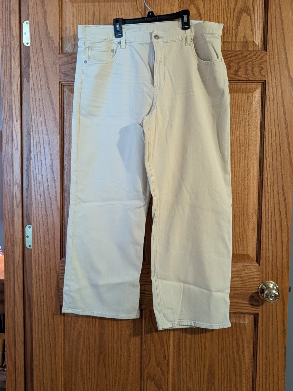 Stovepipe "oatmeal" jeans